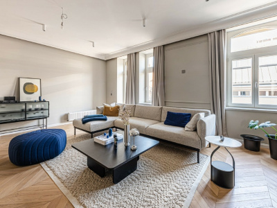 Elegant, renovated 4th floor 104 m2 flat near Vérmező, Városmajor and Széll Kálmán square!